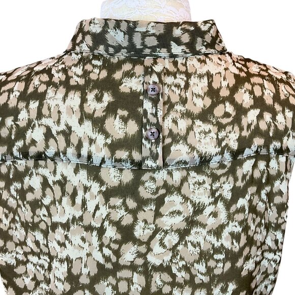 Coldwater Creek Sleeveless Lined Pintuck Bodice Button Front Animal Print Top LG - Picture 5 of 9
